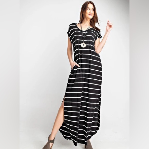 Sonja Betra XL Black and White Striped V-Neck Maxi Dress - Picture 3 of 7